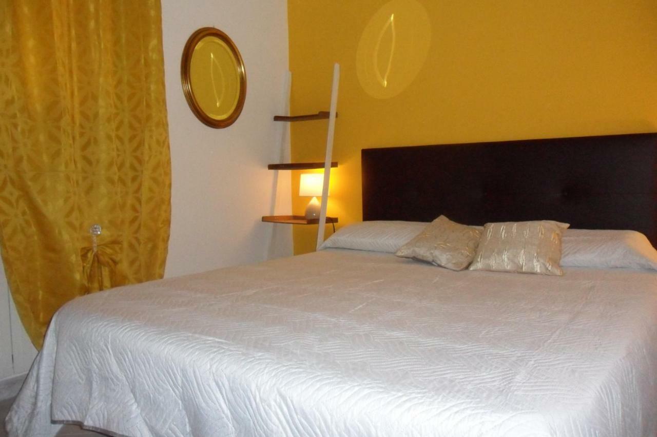 B&B A Casa Di Monica Olbia Extérieur photo